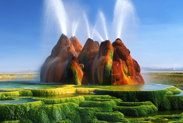Fly geyser, Nevada, USA