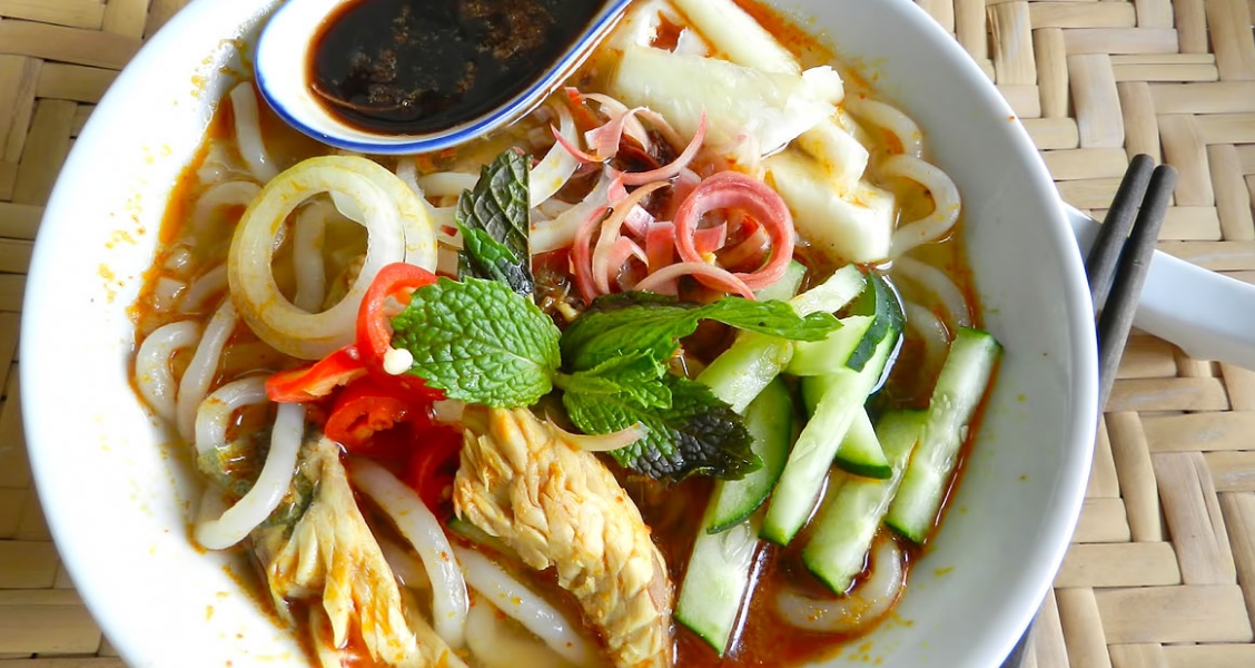 8 Famous Food You Must Try In Malaysia - TravelTourXP.com