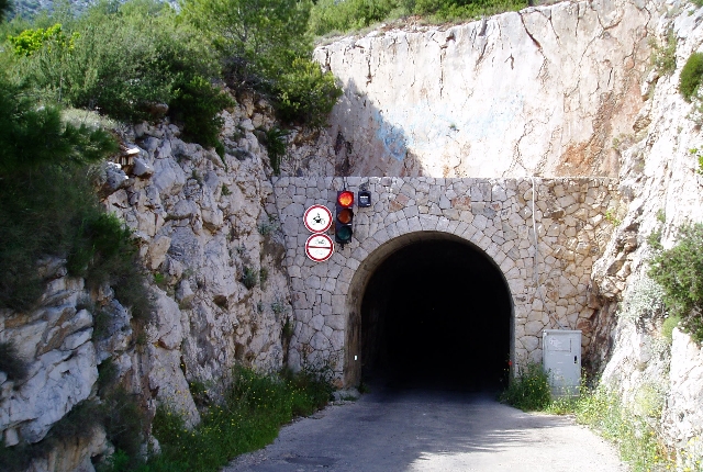 Pitve Tunnel