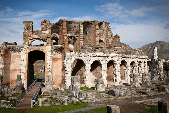 Amphitheater And Gladiator Museum, Capua
