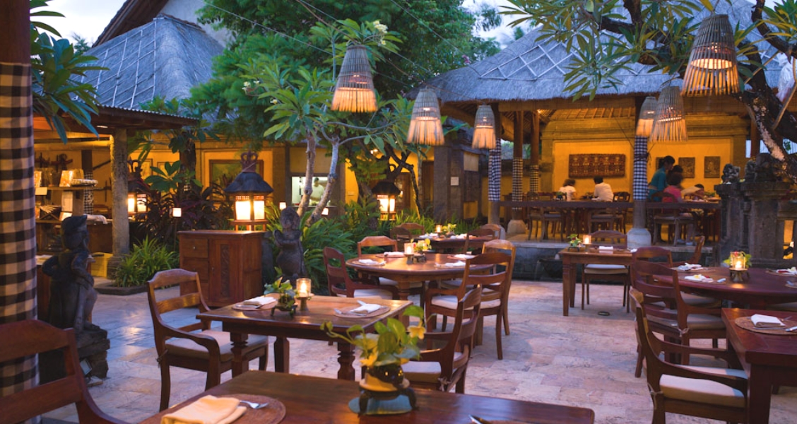 9 Striking Restaurants In Bali You Must Visit - TravelTourXP.com