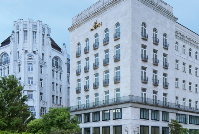 The Luxe, Ritz Carlton