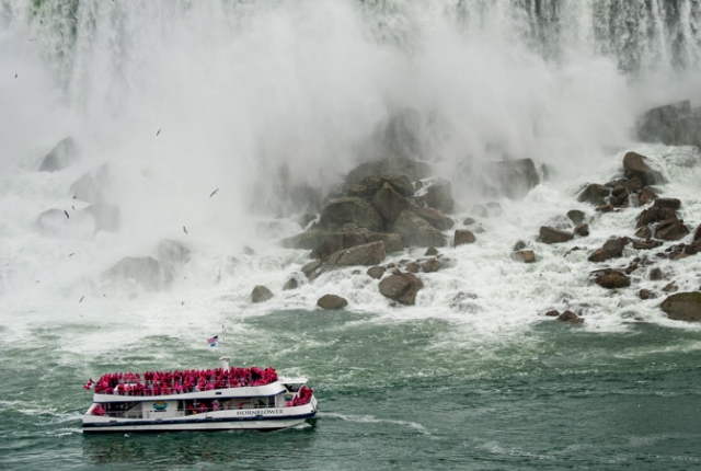niagara-falls-open-jet-boat-tour