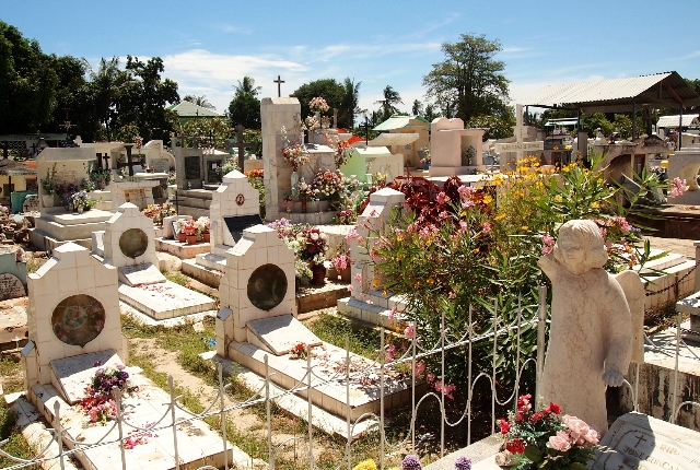 santa-cruz-cemetery
