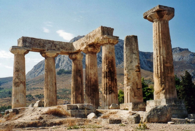 the-ancient-port-city-of-corinth