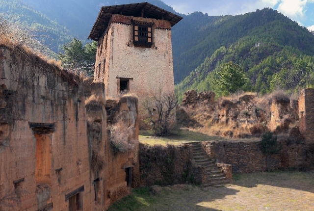 the-ruins-of-drukgyle-or-drukgyal-dzong-paro