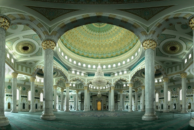 visit-the-hazrat-sultan-mosque