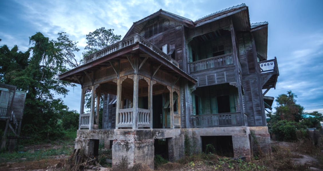 Top Scary Haunted Hotels The World TravelTourXP com