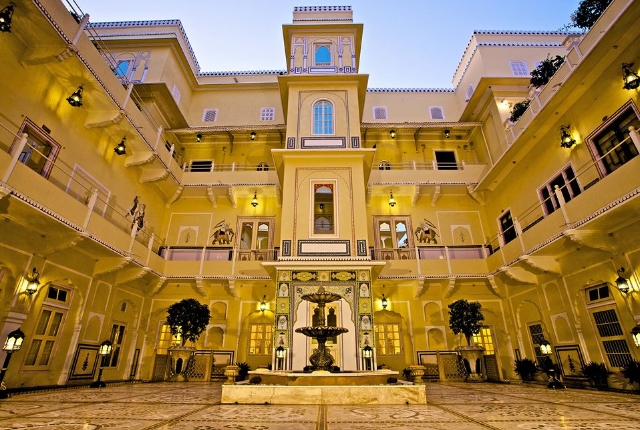 Shahi Mahal Presidential Suite, Raj Palace Hotel, Jaipur (India)