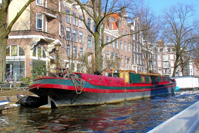 Take A Canal Cruise