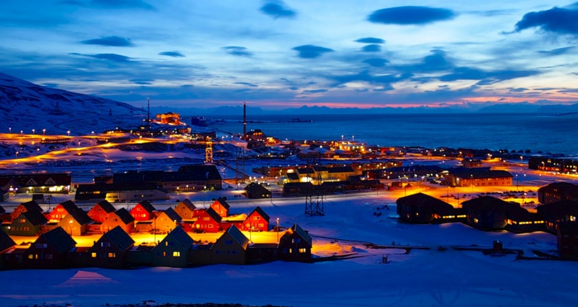 travel to svalbard from uk