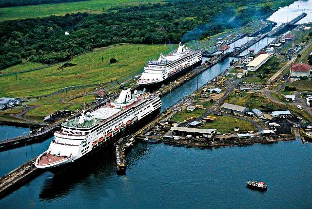 Cruise Along The Panama Canal