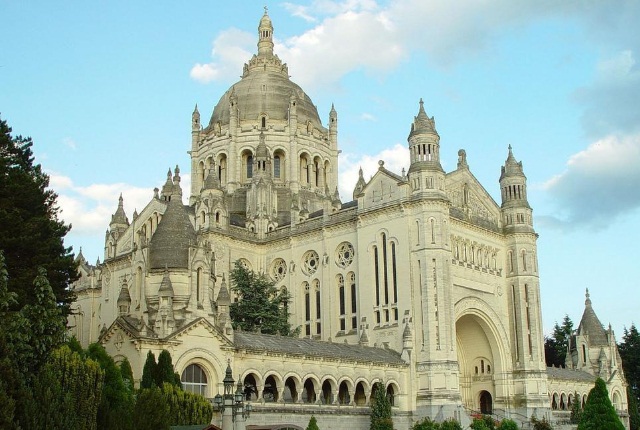 Cathedrale Saint-Pierre De Lisieux
