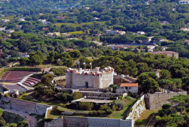 Visit La Citadelle de Saint Tropez