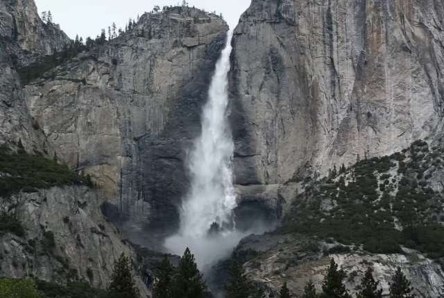 Yosemite Falls (United States)
