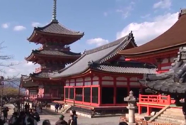 Go To Kiyomizu-Dera Temple